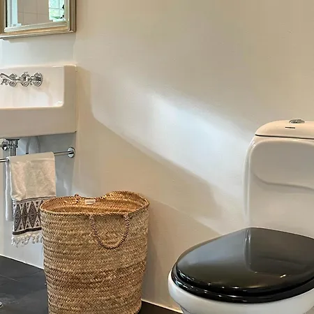 Classic 30s House In Asserbo's Woods Casa de Férias Frederiksværk