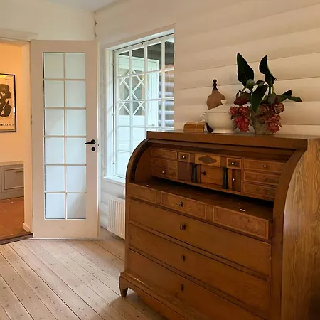 Semesterbostad Classic 30s House In Asserbo's Woods *